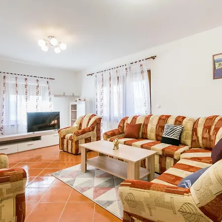 Relaxing Josip - Peaceful Area
