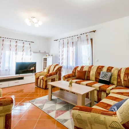 Relaxing Josip - Peaceful Area *