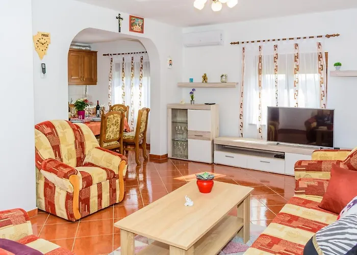 Relaxing Josip - Peaceful Area 公寓