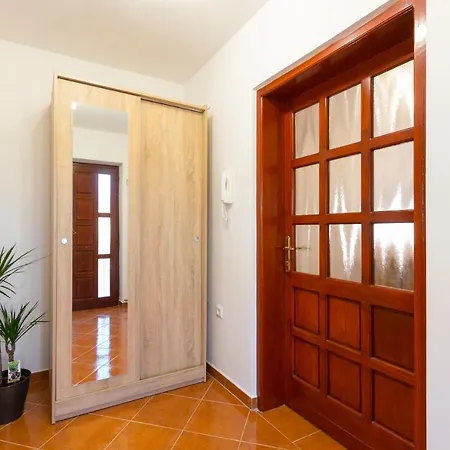 Appartement Relaxing Josip - Peaceful Area