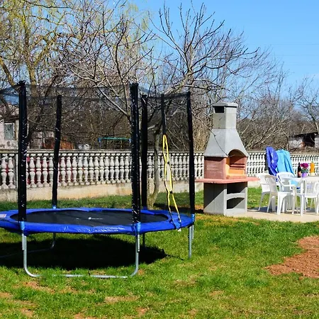 Relaxing Josip - Peaceful Area *