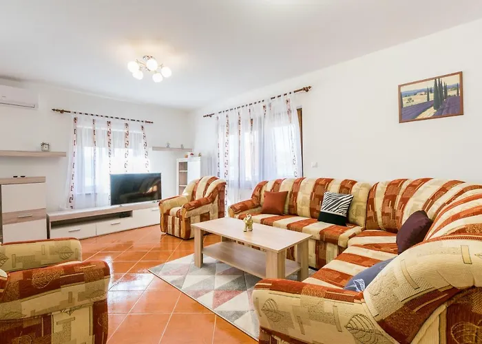Relaxing Josip - Peaceful Area