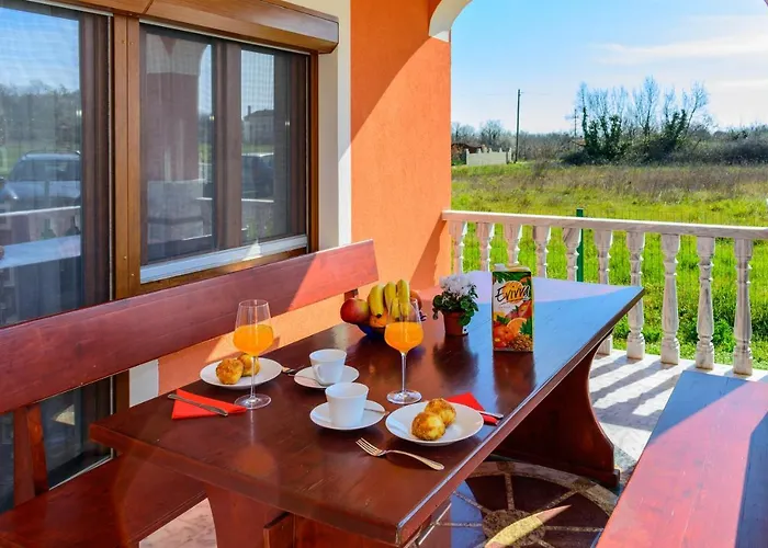 Relaxing Josip - Peaceful Area Marcana